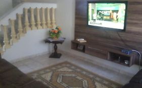 Casa pertinho da mãe aparecida